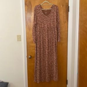 XL Isabel Maternity long sleeve dress
